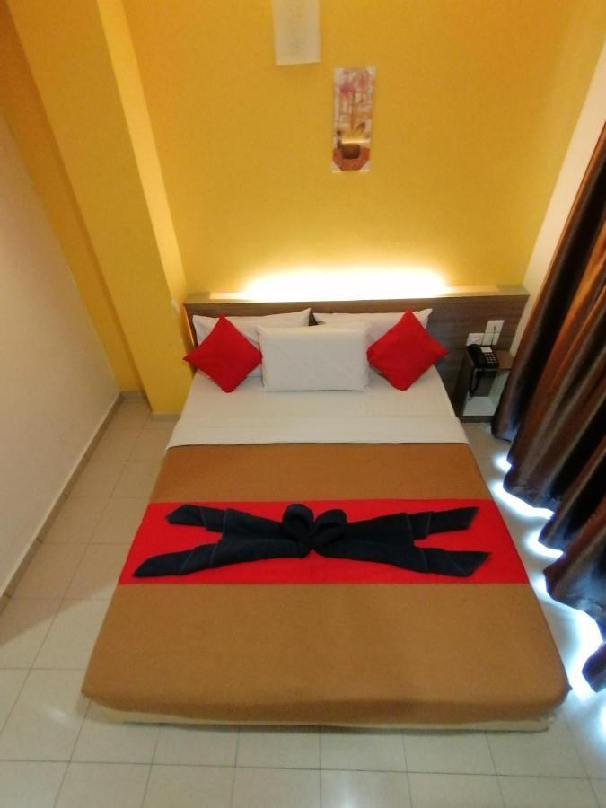 Yellow Mansion Hotel Melaka Raya Exterior foto