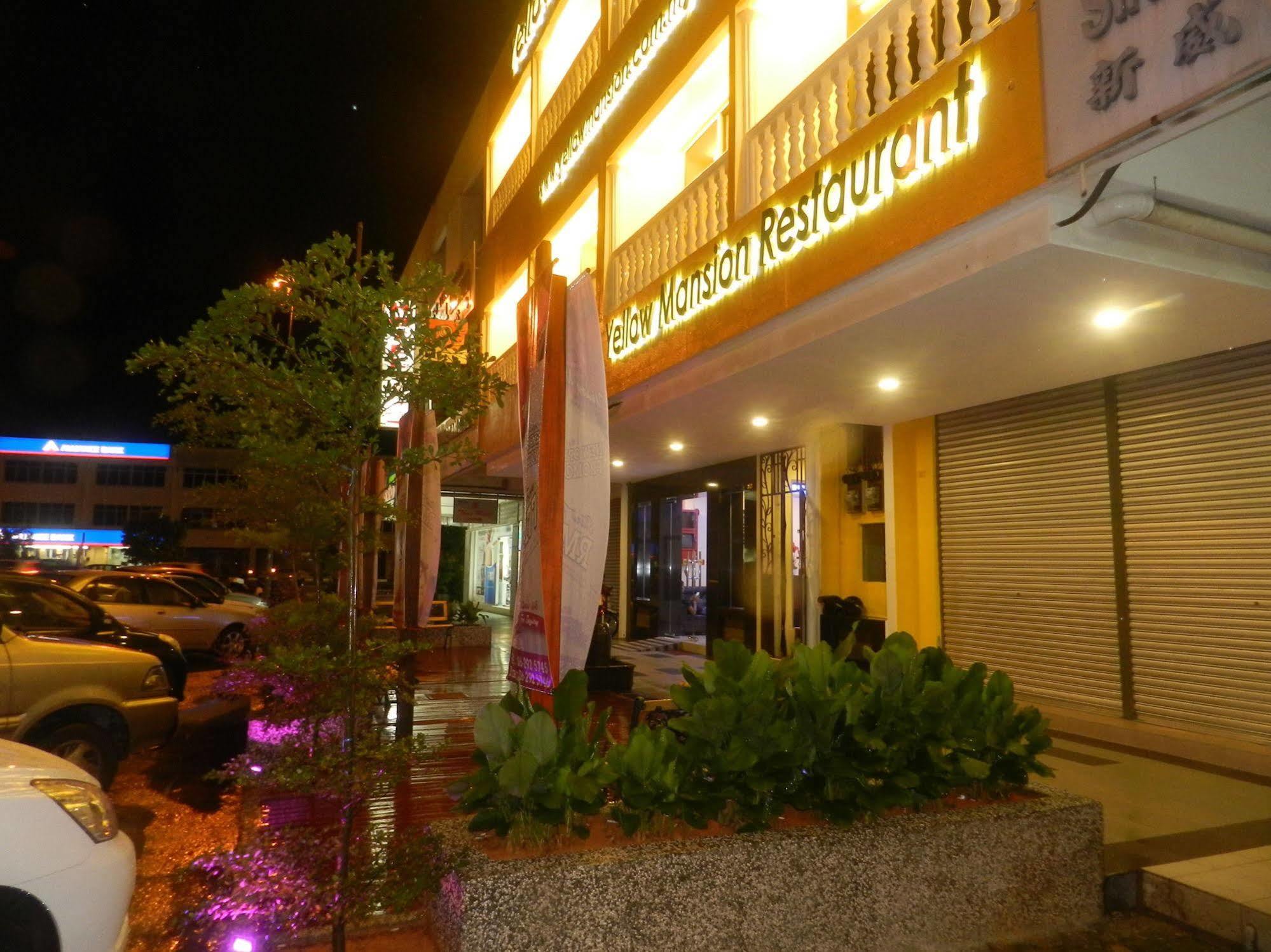 Yellow Mansion Hotel Melaka Raya Exterior foto